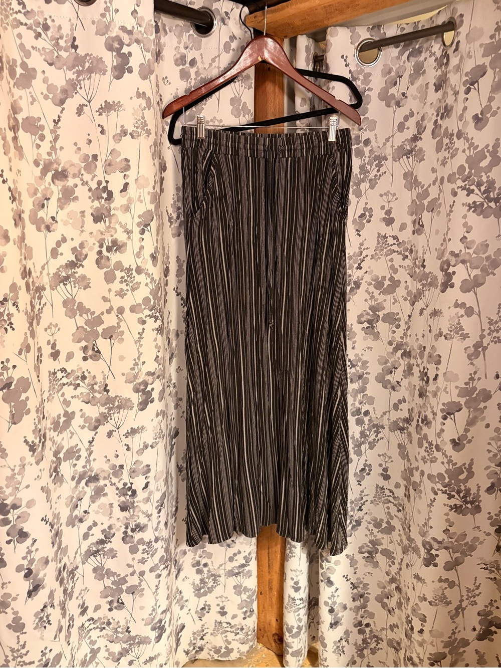 Striped Skirt - Black and Gray